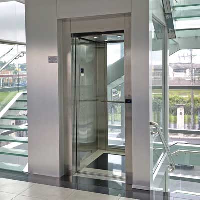 Elevadores Sociais Metal Laran